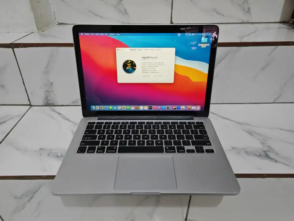 Macbook pro retina 13 inch 2014 i5 8GB 128GB