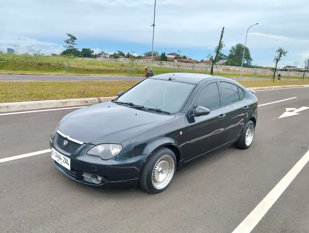 Proton Gen2 2010 Bensin