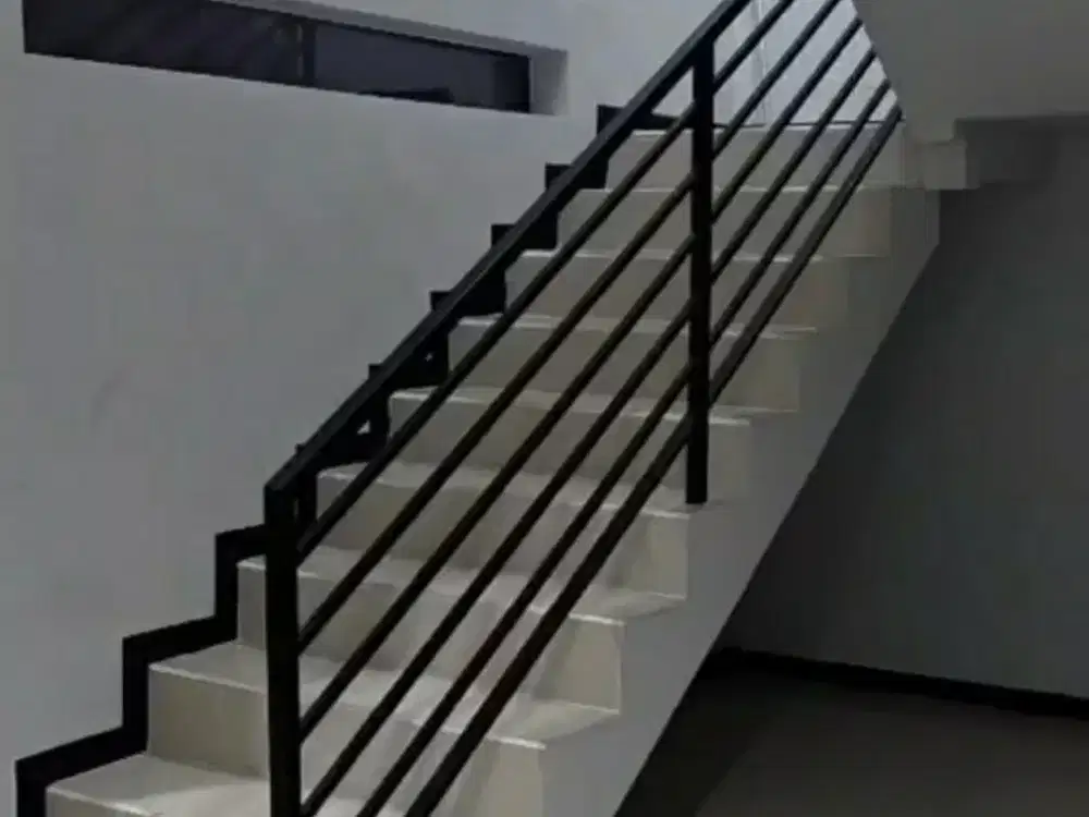 DISEWAKAN RUMAH PURI ASRI PAKUWON CITY