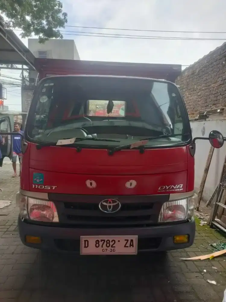 Toyota Dyna 110 ST Long PS