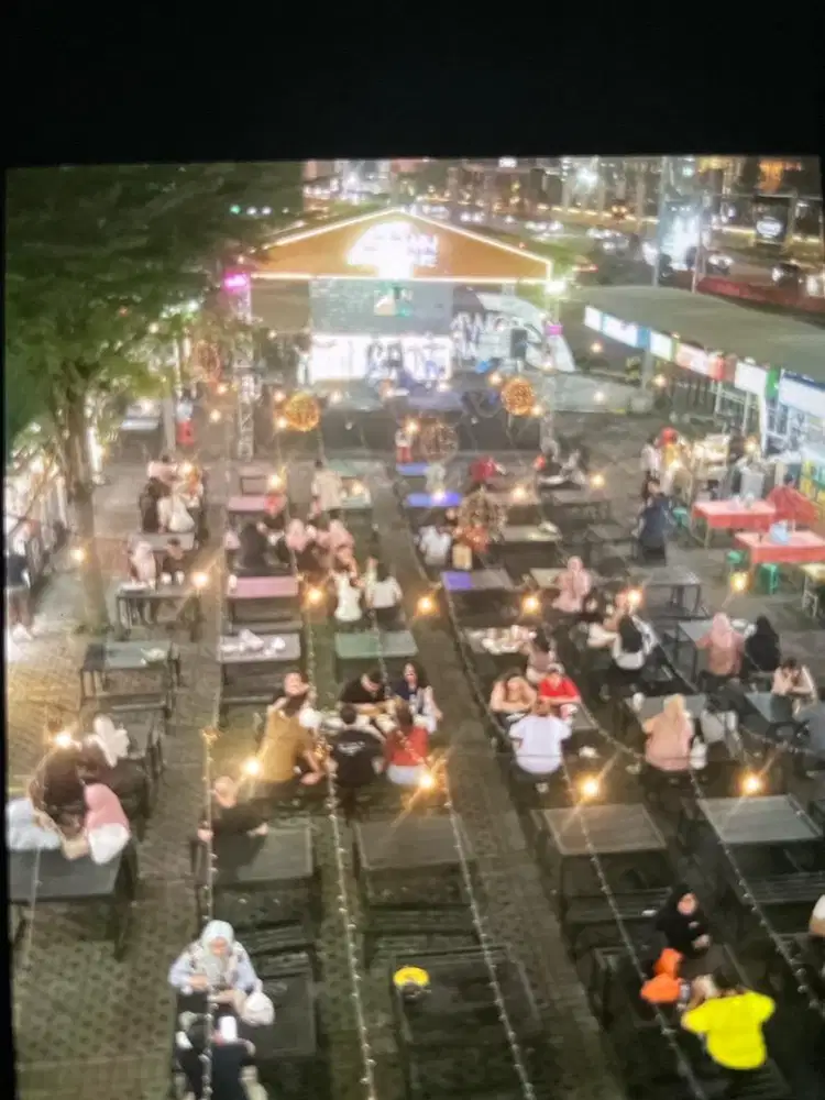 Dibutuhkan Pramusaji Pria/Wanita