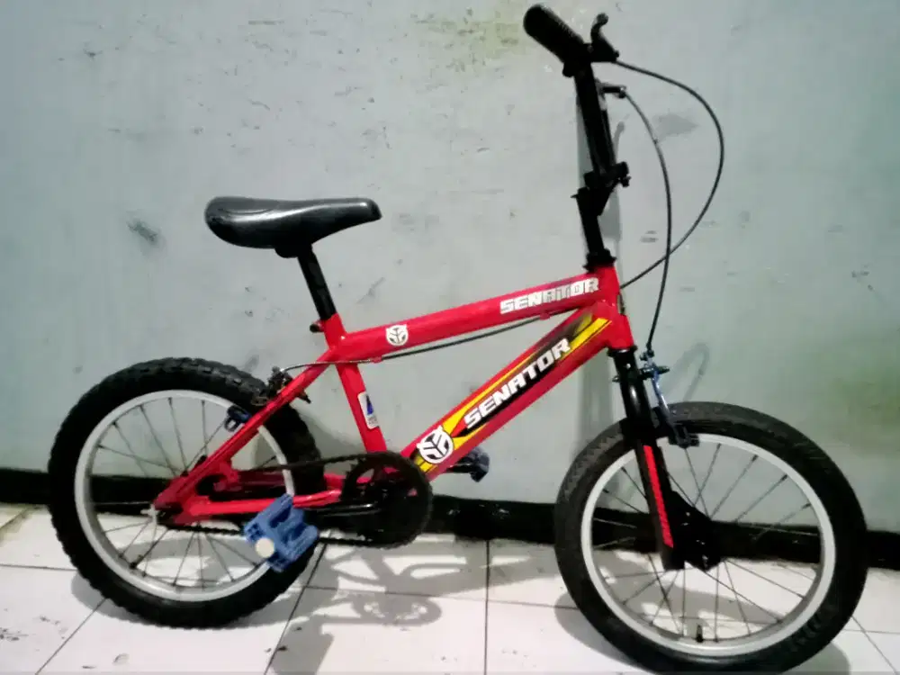 Dijual sepeda BMX SENATOR anak masih bagus ban tebal batangan keker
