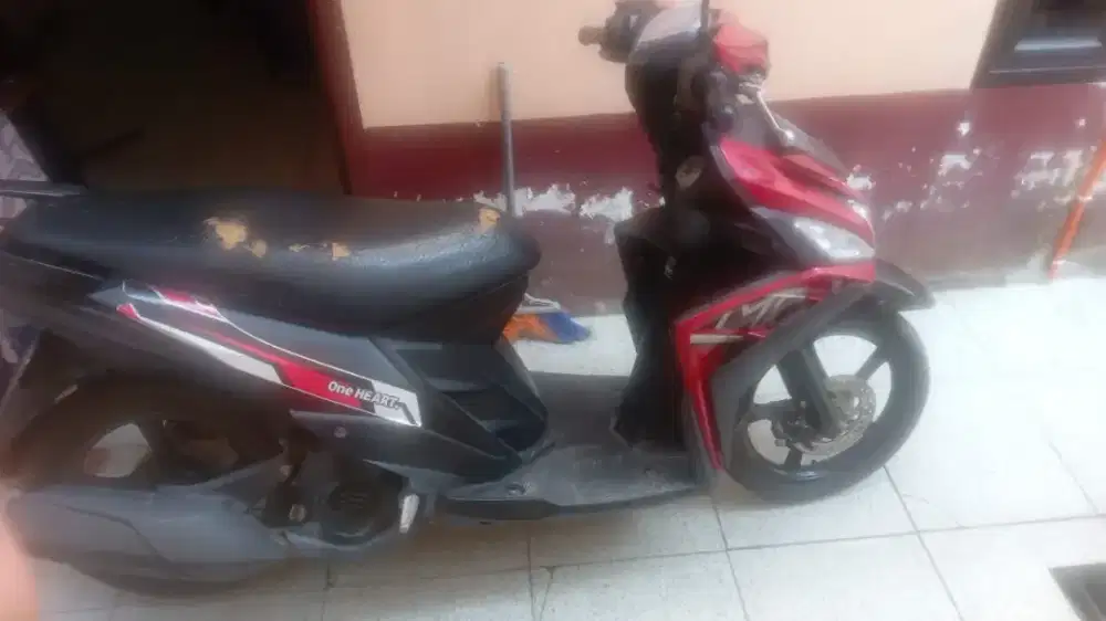 Yamaha Mio M3 125 warna merah