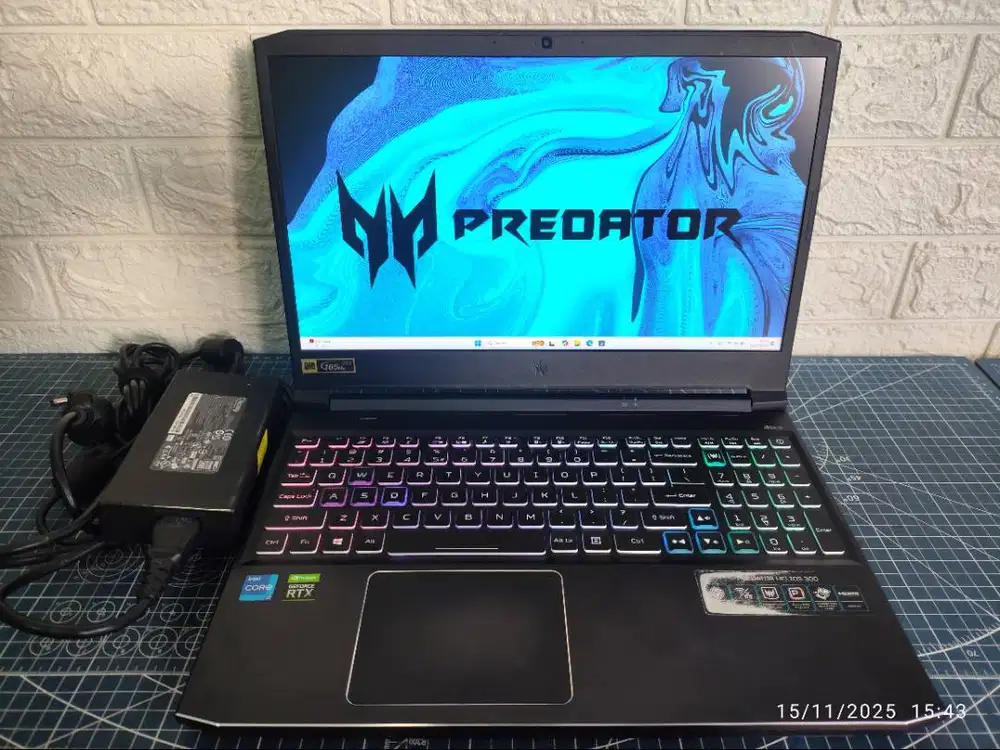 Acer Predator Helios PH315-54 Core i7-11800H RTX 3070 16GB QHD Garansi