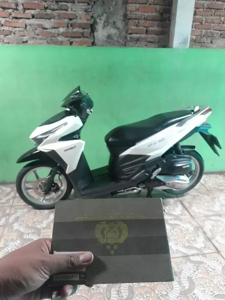 Vario 2016 besic 150 cbs iss bpkb only