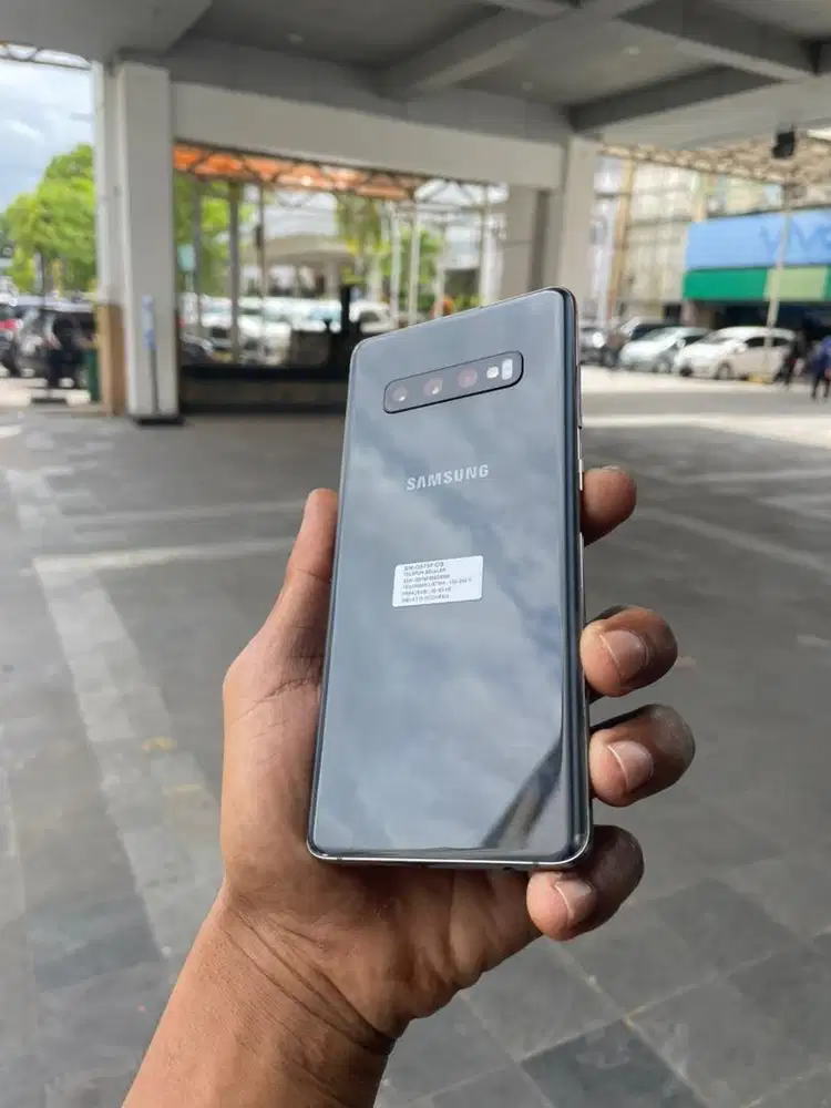 Samsung s10+ 8/128gb sein
