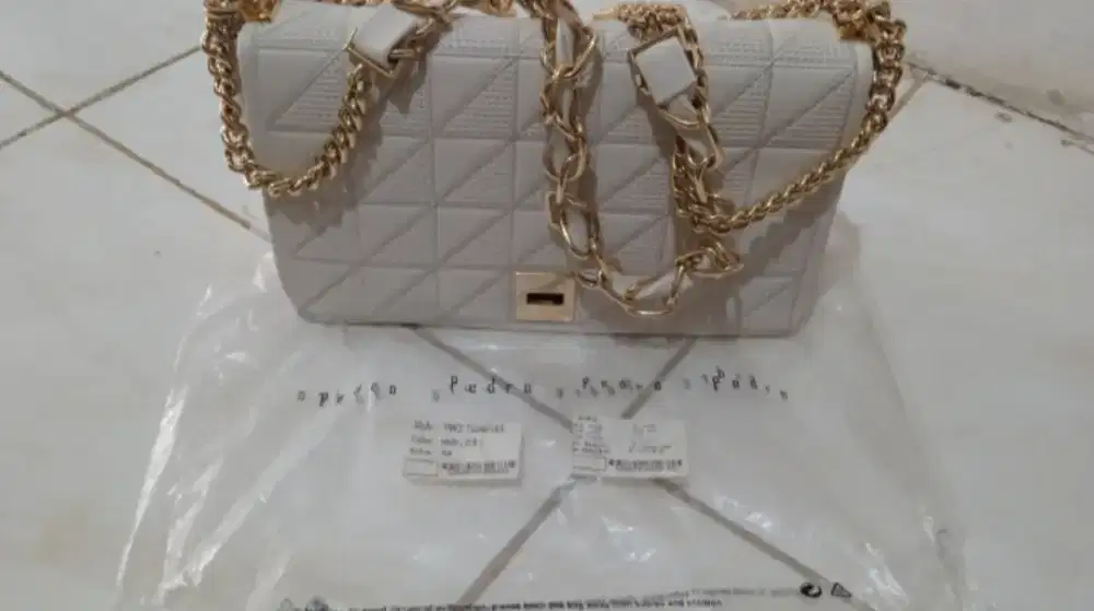 Tas Rantai Selempang PEDRO
