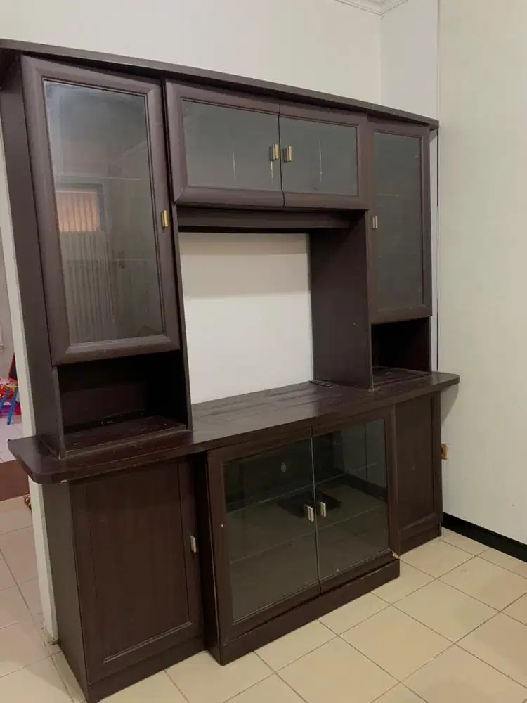 Lemari tv/bufet tv