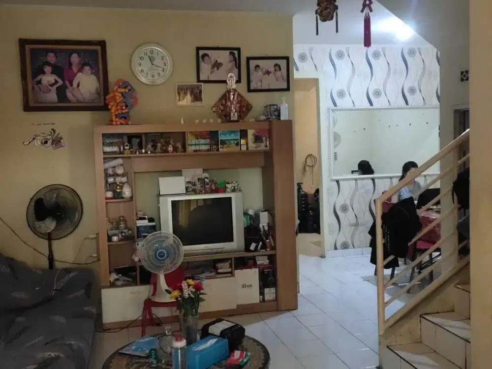 DIJUAL RUMAH KRESEK INDAH JAKARTA BARAT