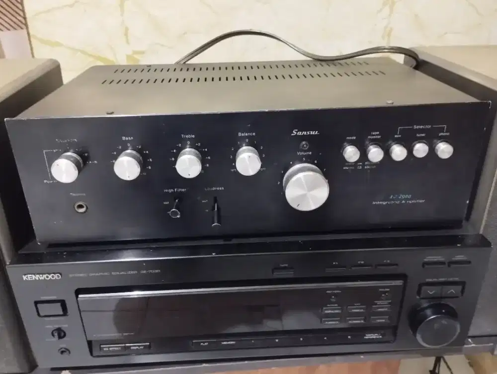 Amplifier sansui