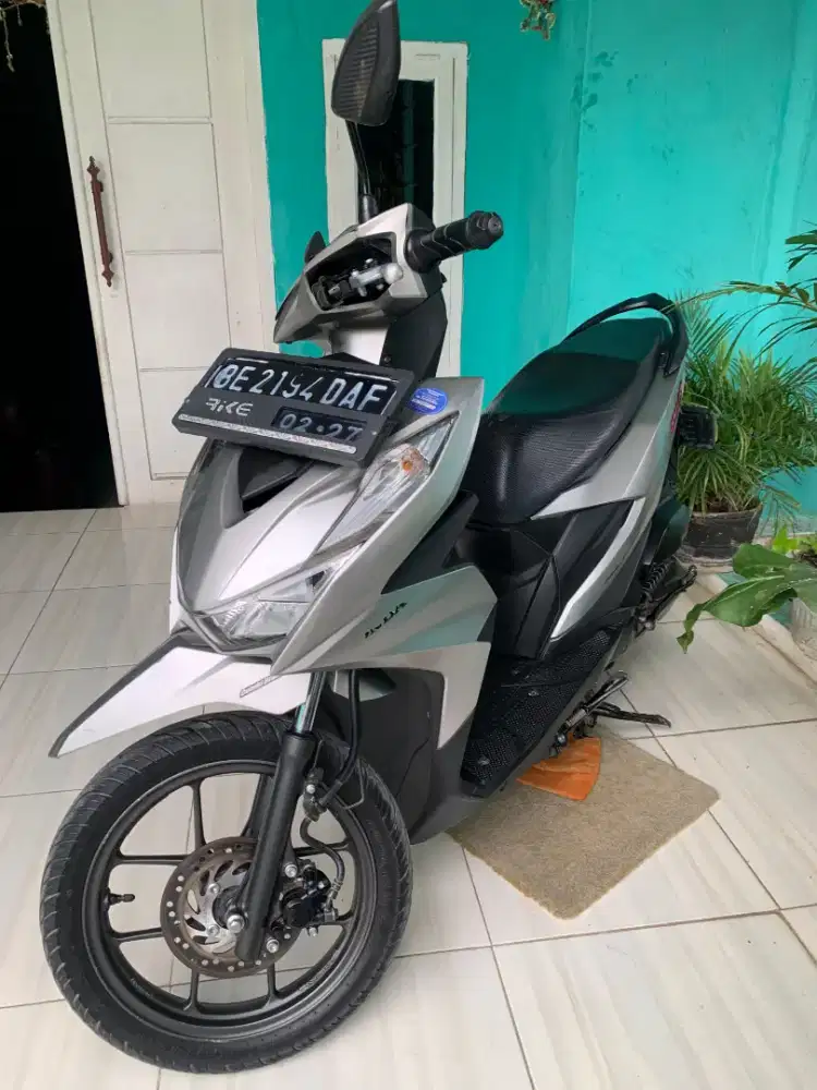Honda beat deluxe istimewa KM rendah 19 ribu