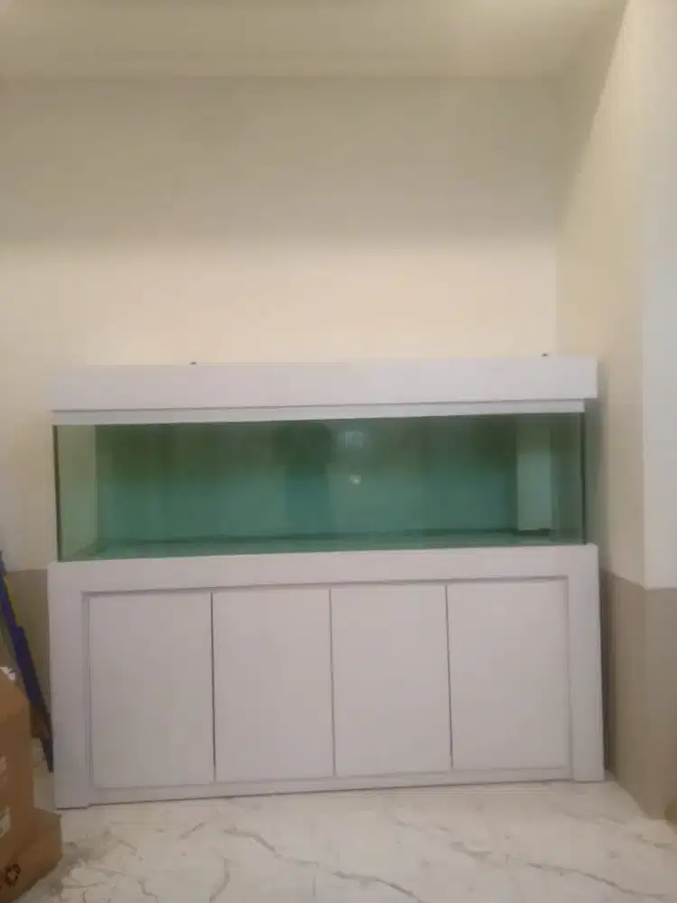 Aquarium harga murah dgn kabinet