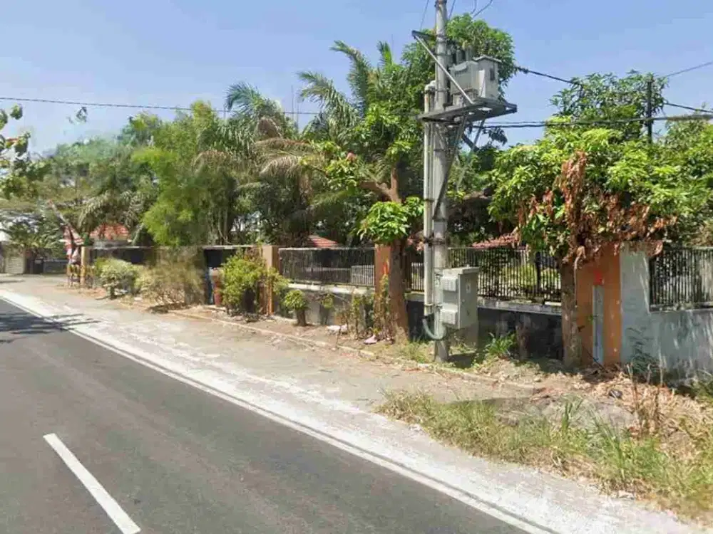 Ruang Usaha Strategis Dekat Pintu Tol Kartasura - Solo, Masih Aktif untuk Spa dan Cafe.