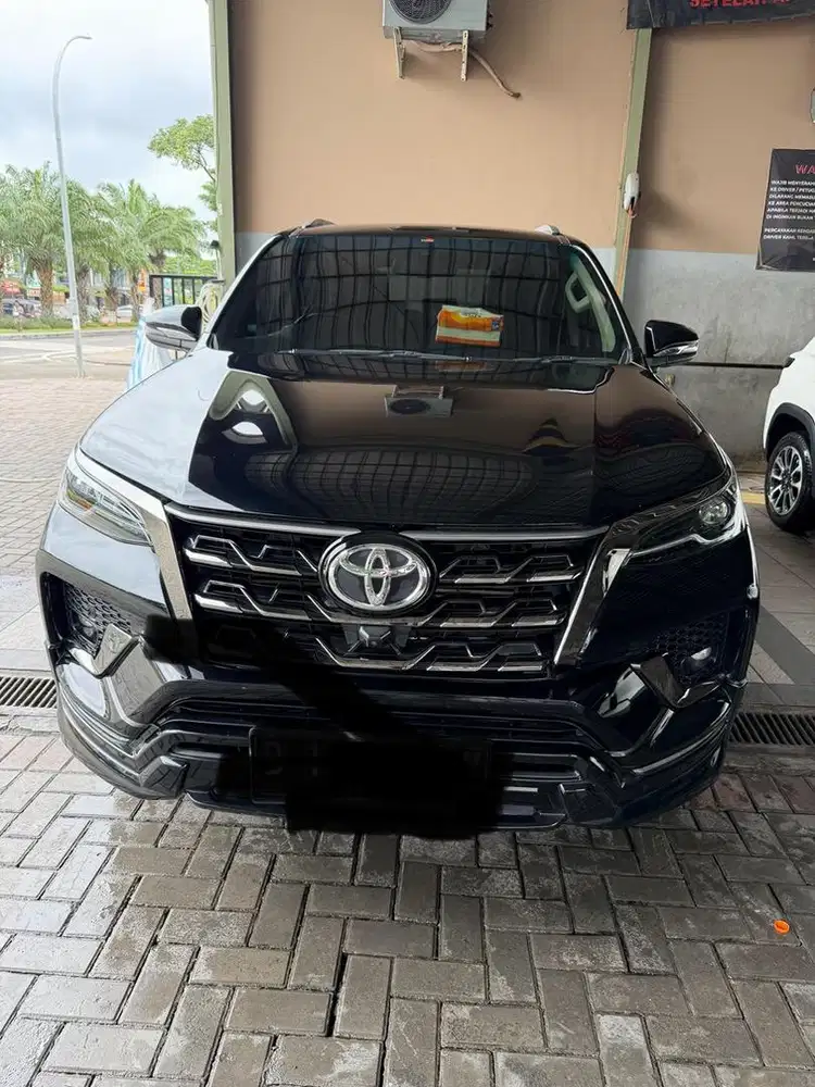 Dijual Toyota Fortuner VRZ GR 2.8 Sport Diesel 2022