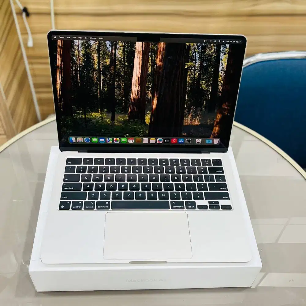 JUAL LAPTOP MACBOOK AIR M2 2022 RAM 8GB SSD 256GB BERGARANSI DL-DC
