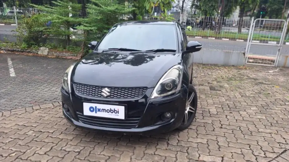 TERMURAH Suzuki Swift 1.4 GX Bensin-MT 2013 FGX