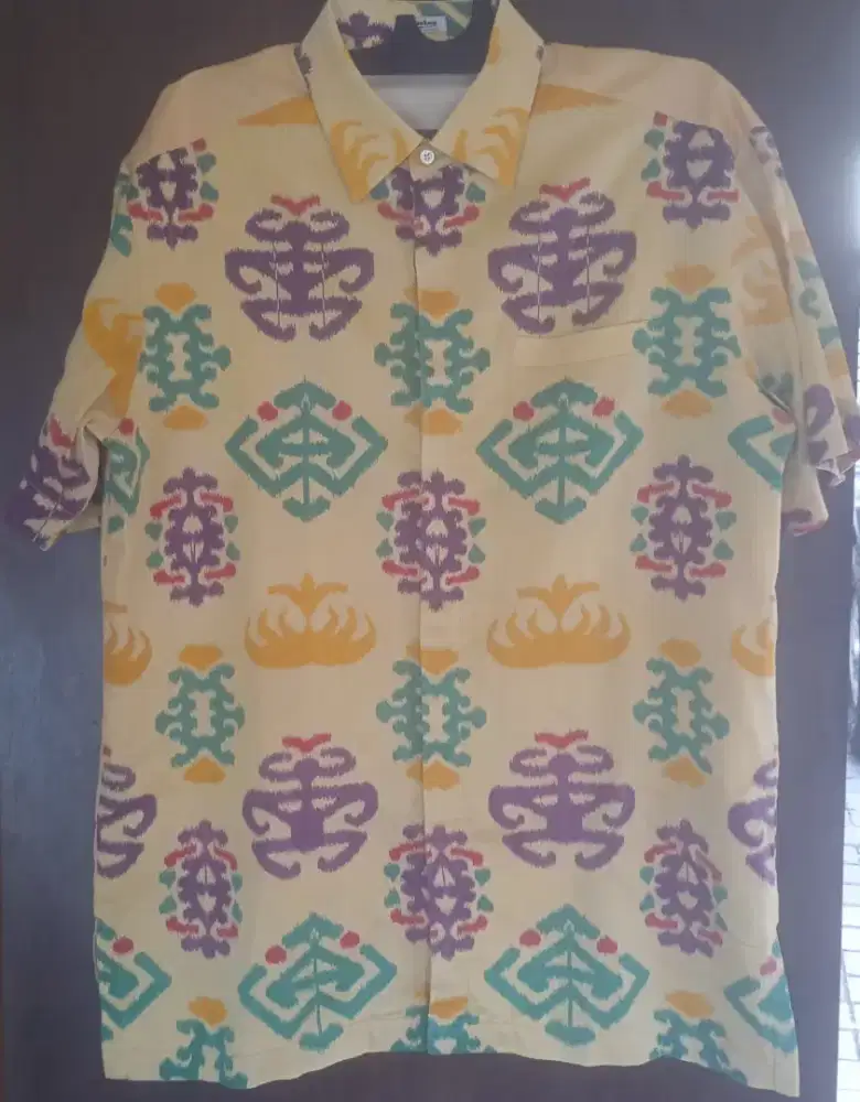 Kemeja batik tangan pendek