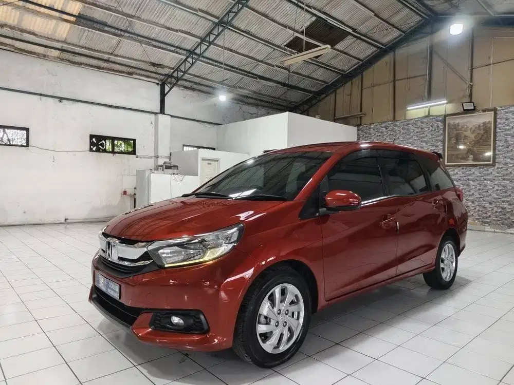 Honda MOBILIO E CVT Facelift 1.5 Bensin AT 2017 Merah maroon