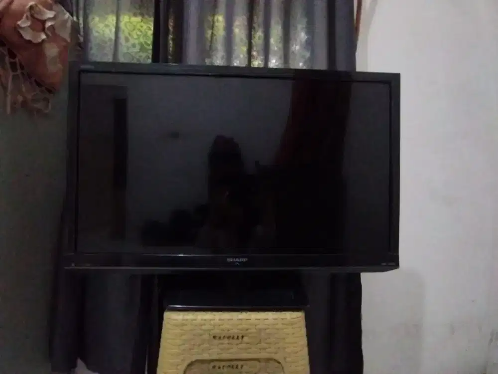 Tv Sharp LC32LE107I 32inci