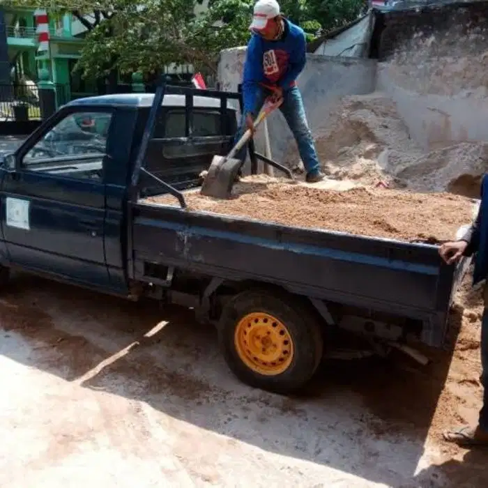 Lowongan supir toko material bahan bangunan