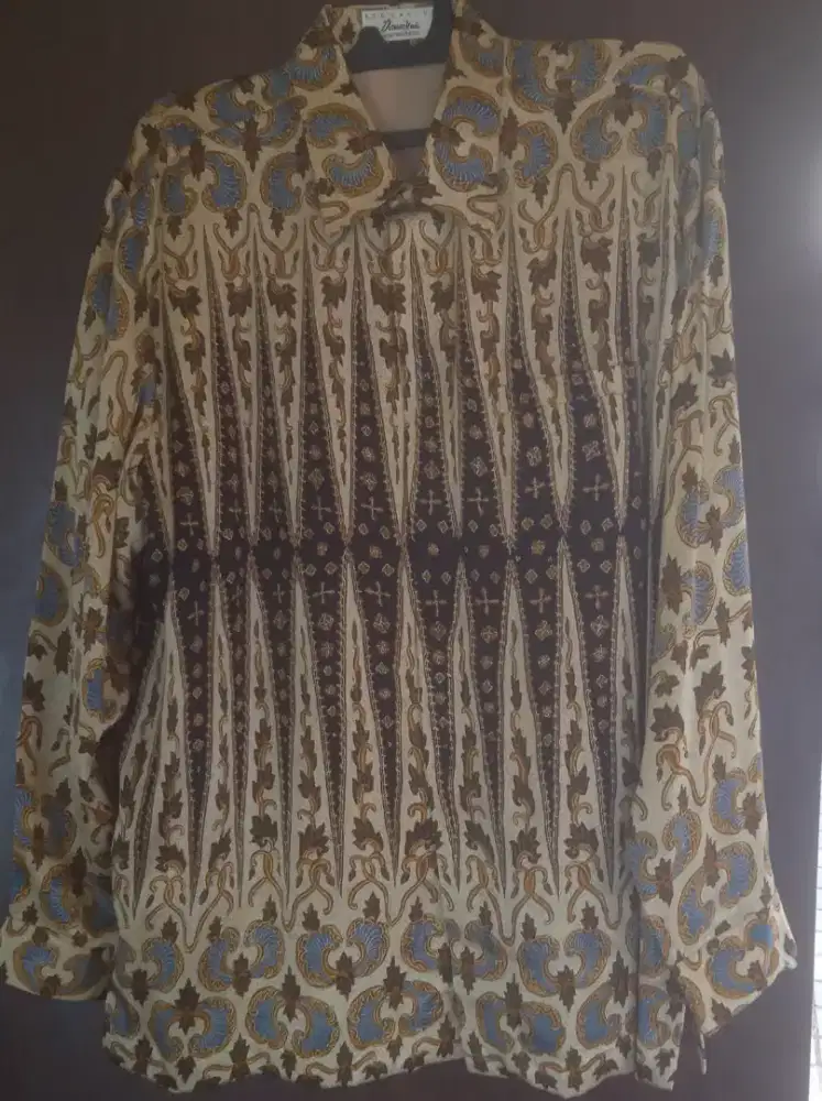 Batik solo tangan panjang