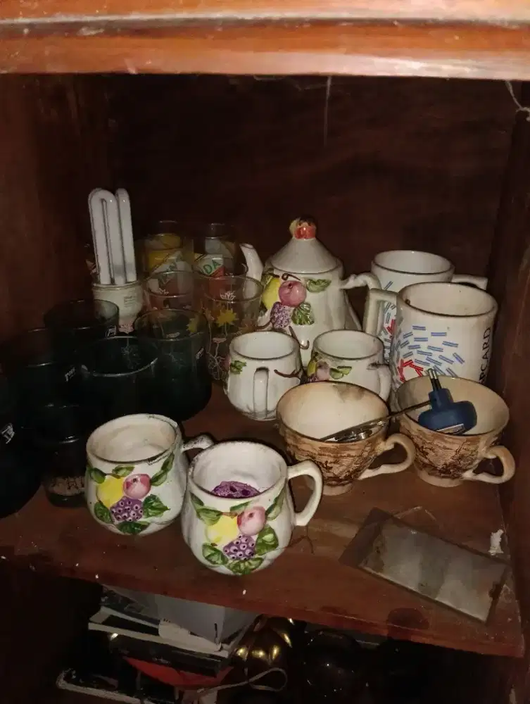 NAKATO TEKO PIRING DAN CANGKIR SET (6 PCS)