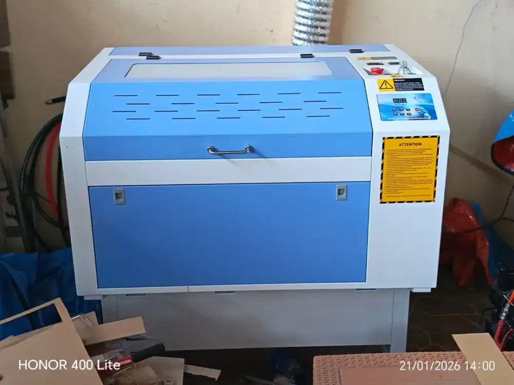 Mesin Co2 dan gravir serta print uv