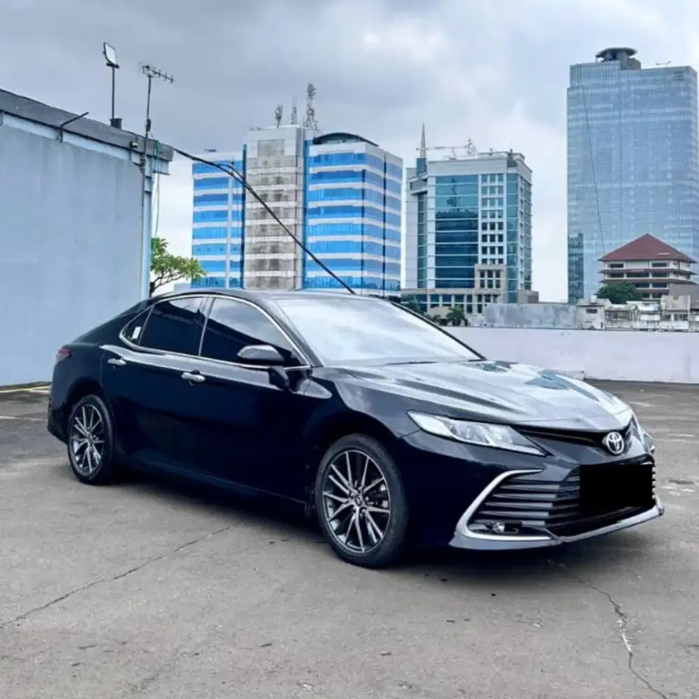 Toyota Camry 2.5 V AT Nik 2023
Register 2024