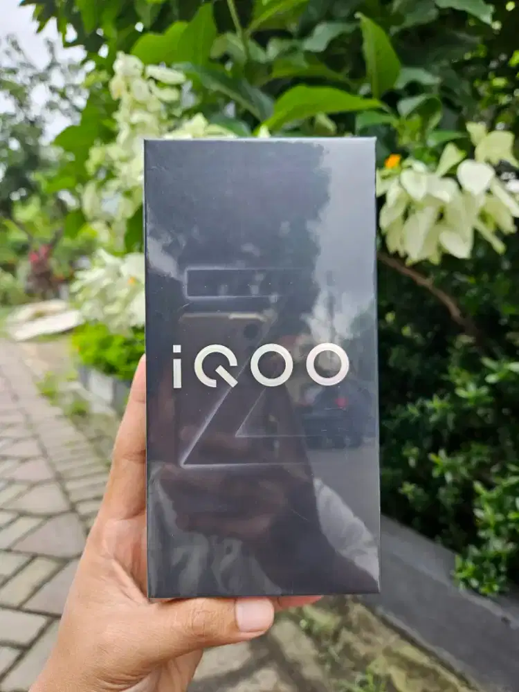 Iqoo Z10R 5G 8/256 Baru Garansi Resmi 1th