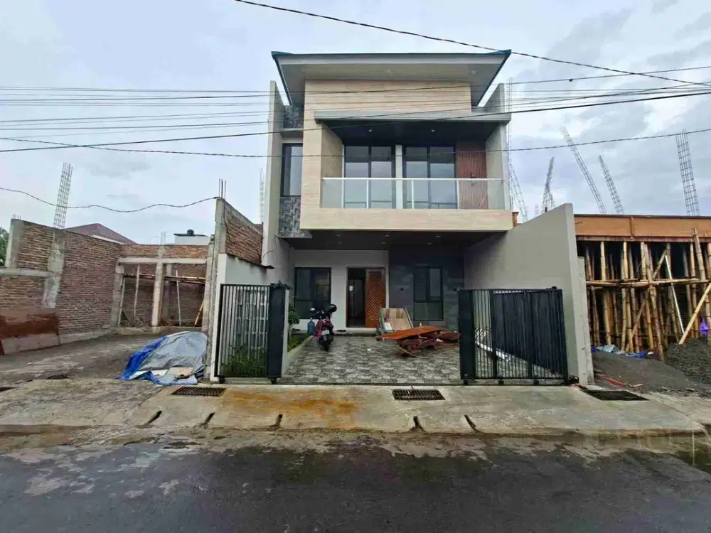 RUMAH BARU GREES SIAP HUNIAN DEKAT HOTEL HYATT PALAGAN 5 UNIT SISA 2