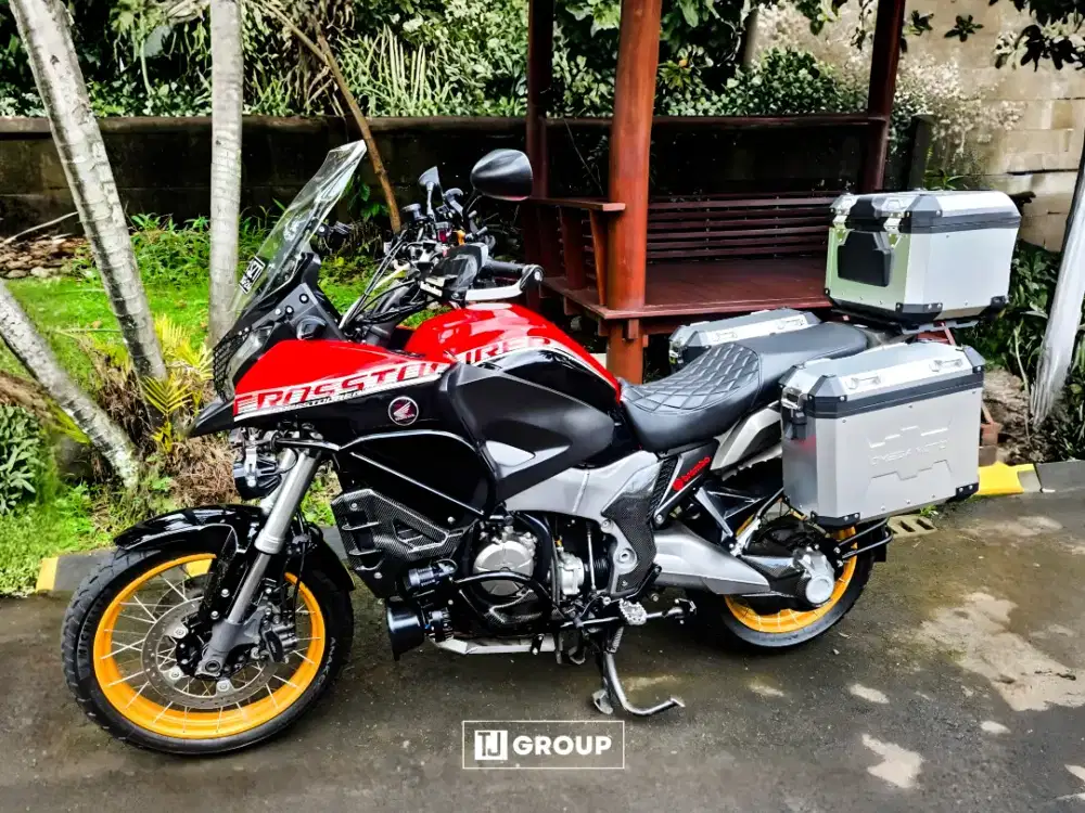 FOR SALE!! Honda VFR1200X Crosstourer Sport Touring Limited Editions