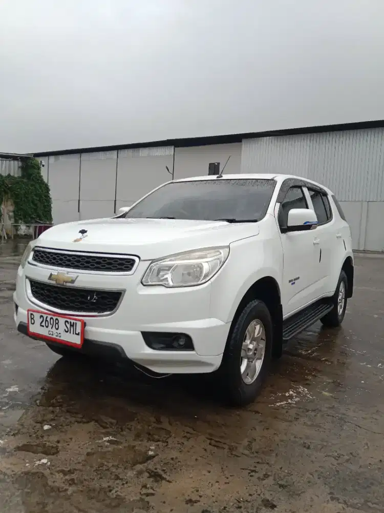 Chevrolet trailBlazer 2012 mulus bagus