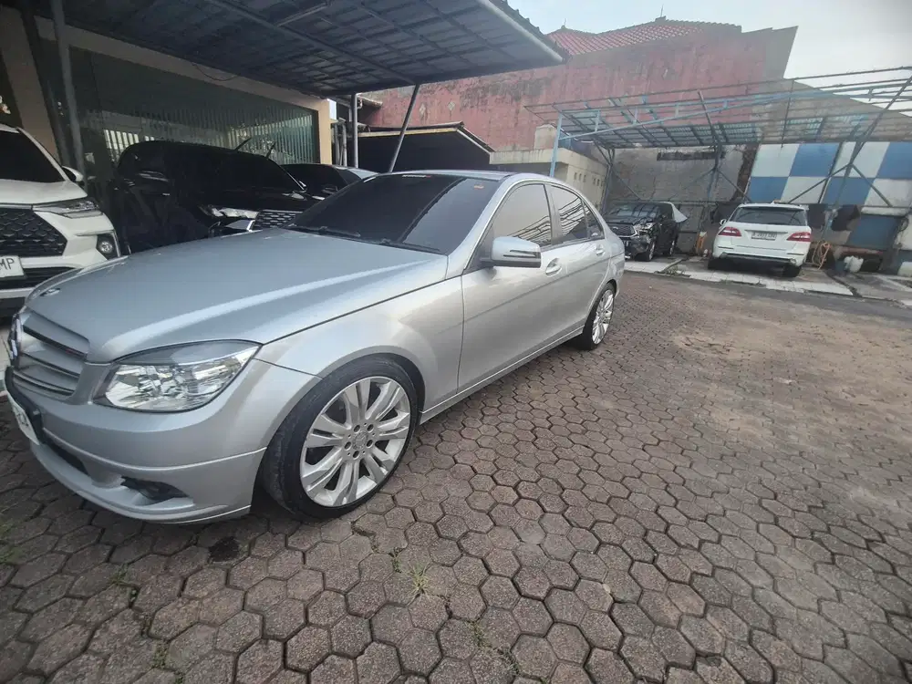 Mercedes-Benz C200 Kompressor 2009 Bensin