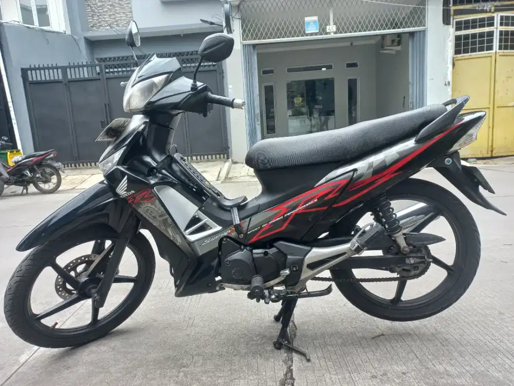 Di jual supra x 125 thn 2008, badman karbu, durat komplit