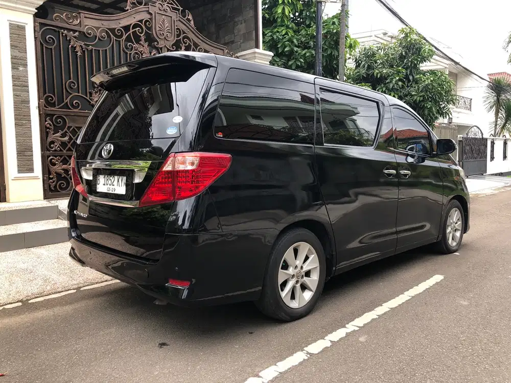 Toyota Alphard 2009 Bensin