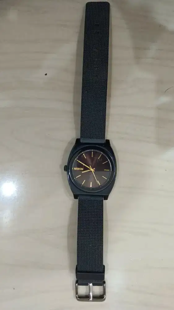 Jam tangan NIXON TIME TELLER