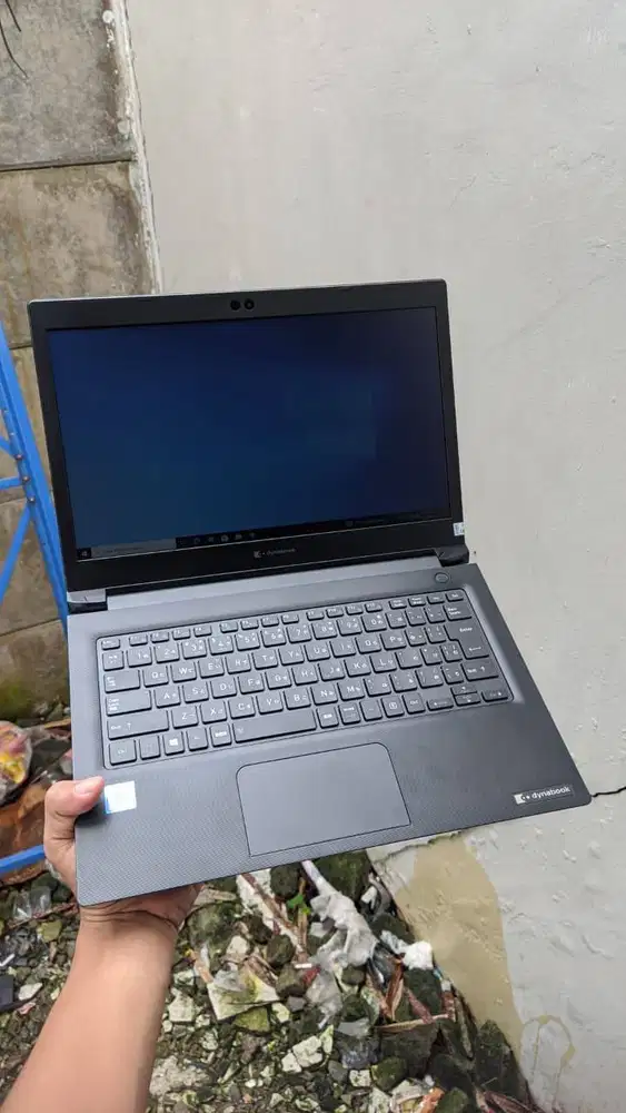 Toshiba Dynabook S73 Core i3 Gen 8 SSD 256GB Mulus Normal