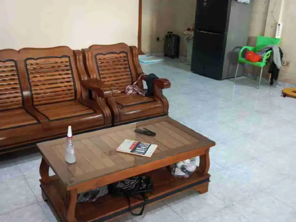 Dijual Cepat Rumah di Taman Palem Lestari