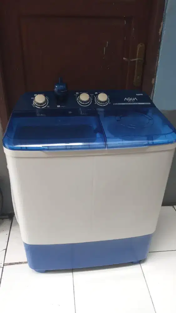 Mesin Cuci Ori Merk AQUA  8 Kg