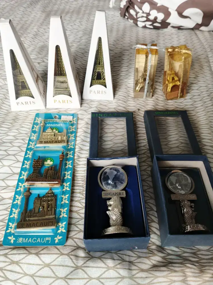 SOUVENIR MANCANEGARA