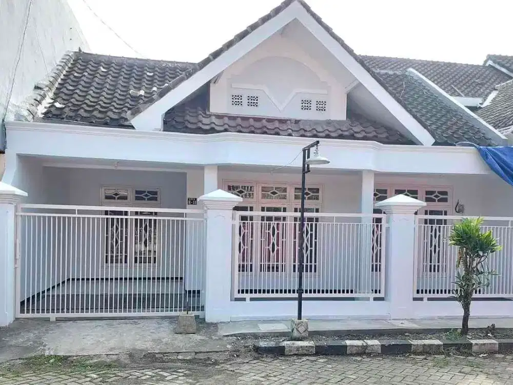 Rumah Strategis 5 Kamar Jalan Raya Sulfat