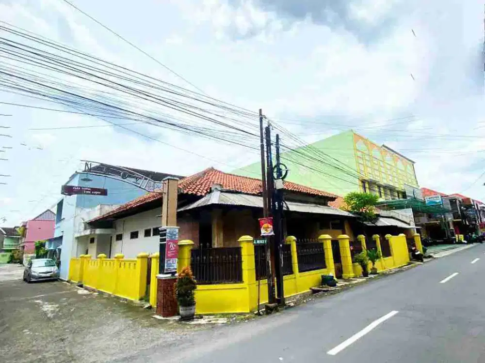 rumah dan kos  strategis area bisnis kawasan kampus UMS Surakarta