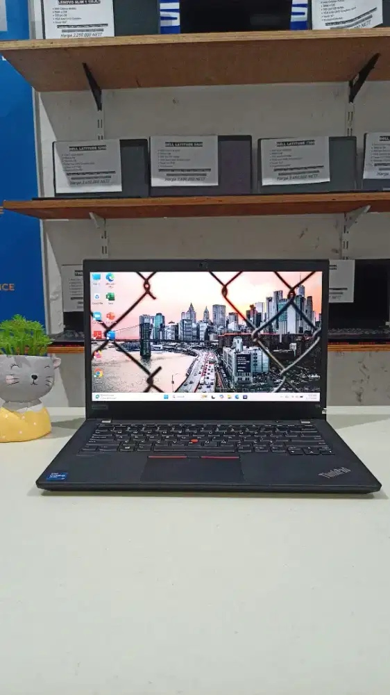 LAPTOP BEKAS LENOVO THINKPAD T14 GEN2, Intel Core i7-Gen13 Ram 16 GB