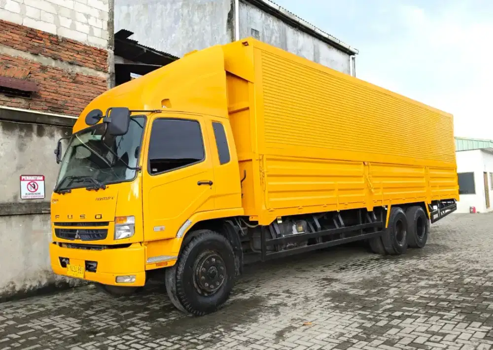 MULUS+banBARU MURAH Mitsubishi Fuso tronton 6x2 Wingbox 2023