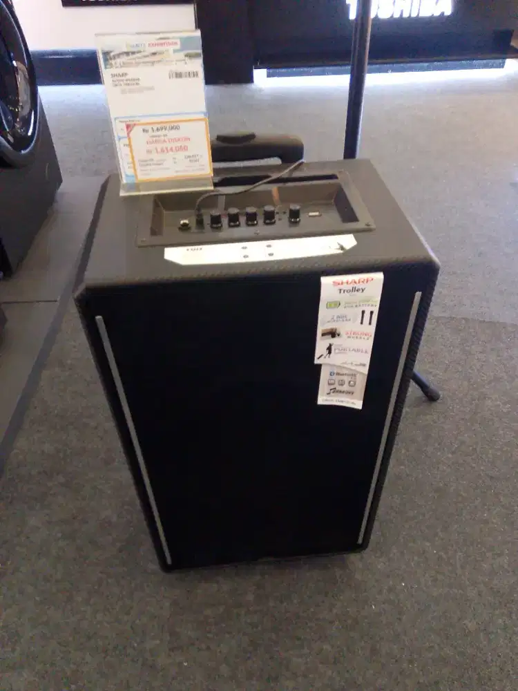 SHARP ACTIVE SPEAKER