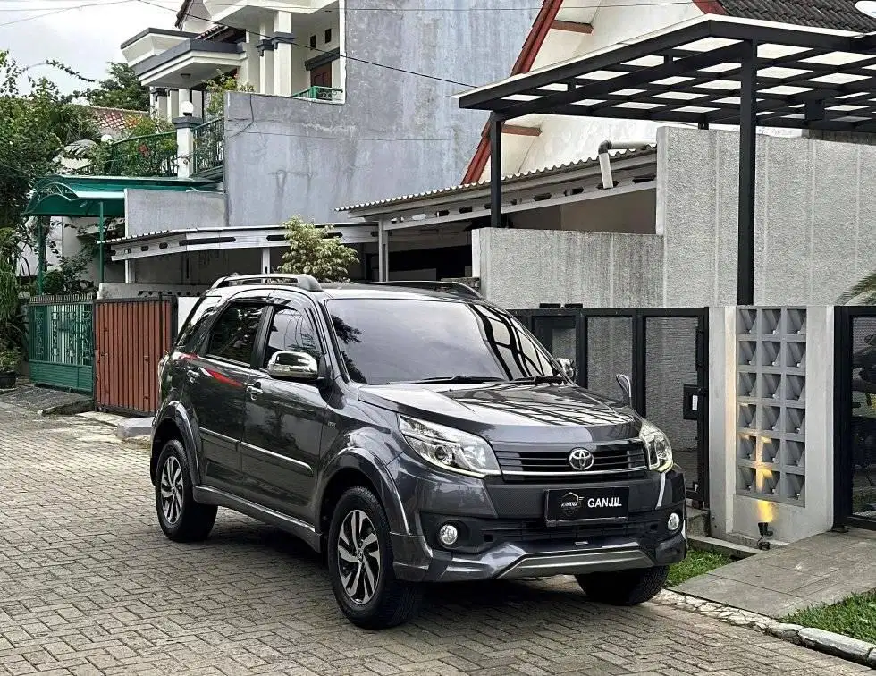 Toyota Rush 2016 TRD AT Matic Model 2017 non Ultimo low km istimewa