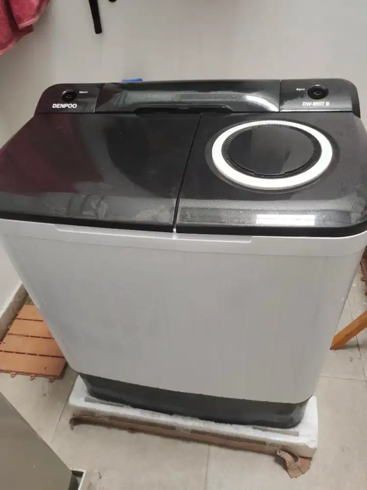 Mesin cuci 2 tabung DENPOO DW 8907B 8kg . Pemakaian 7bulan
