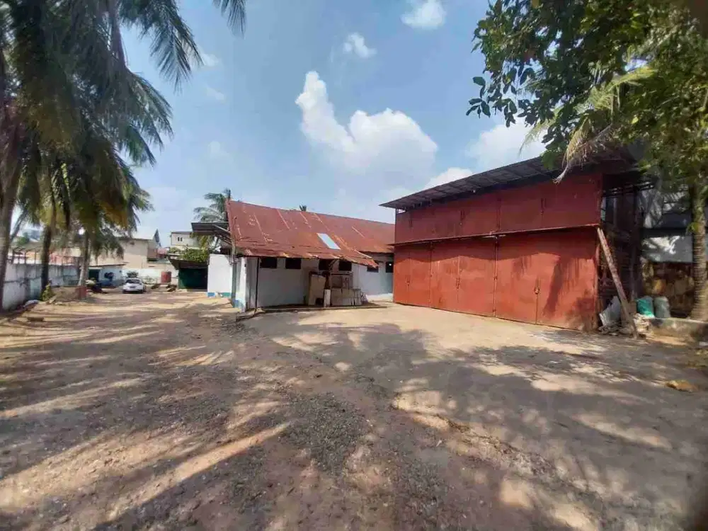 Dijual Lahan Luas cocok buat Kost Hotel