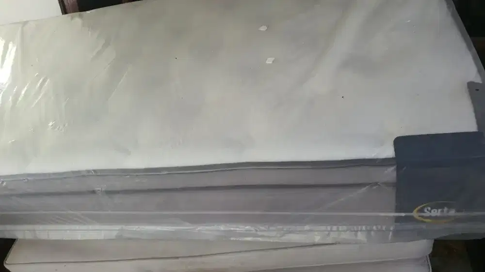 SALE. Serta Bed. 100 X 200