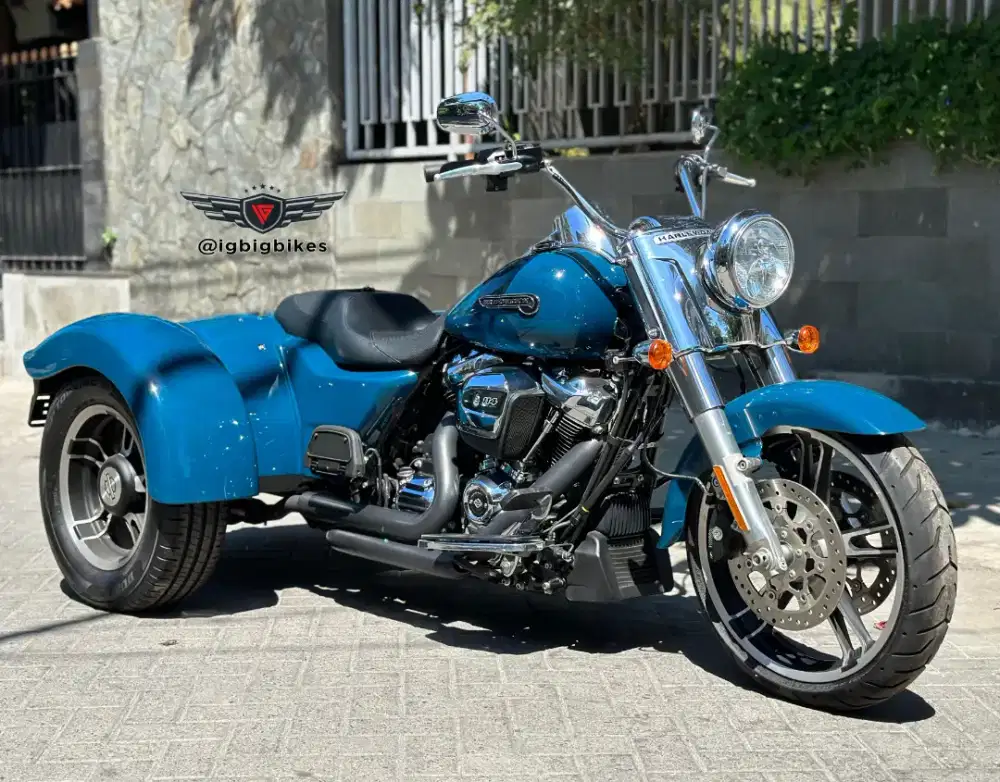Harley Free Wheeler Roadking Trike
